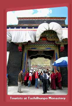 Tourists at Tashilhunpo Monastery, Lhasa, Tibet
